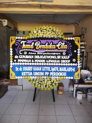 Papan Bunga di Ngareanak Singorojo